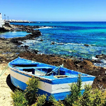 House With 2 Bedrooms In Punta Mujeres With Wifi Holiday home *